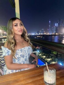 Роскошная спутница Аннет