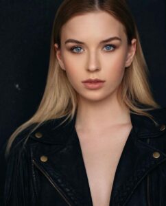 Привлекательная эскорт-девушка Неля