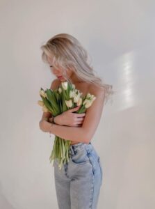 Лучшие эскорт-леди Клара