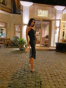 Эскорт-девушка премиум Адриана