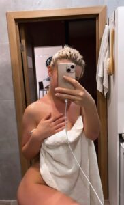 Привлекательная эскорт-девушка Ребецца