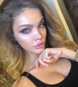 Эскорт-леди для элитных встреч Бонни