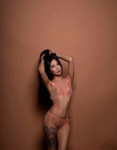 Горячая эскорт-девушка Алсу