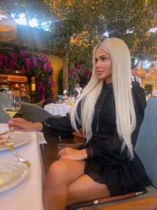 Чувственное эскорт сопровождение Диана