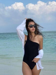 Топ эскорт-сопровождение Пелин