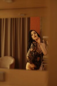 VIP спутница Ева