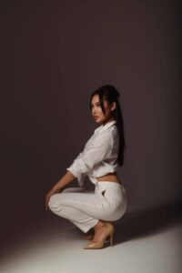 Очаровательная эскорт-леди Лаллы