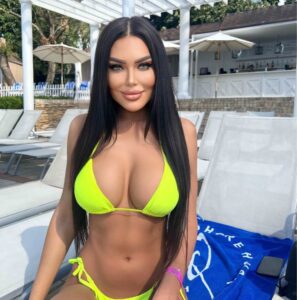 Изысканная эскортница Сабина