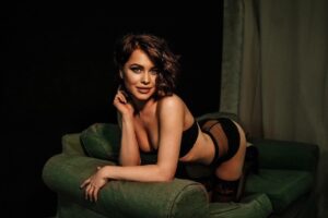 Грациозная эскорт-модель Юлианна