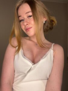 Грациозная эскорт-модель Лана