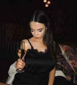 Гламурные эскорт услуги Миа