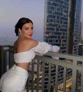 Неповторимая спутница для эскорта Арина