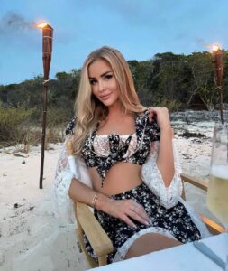 Премиальный эскорт сервис Адриана