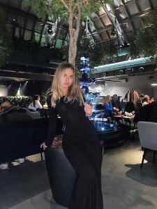 Очаровательная девушка эскорт Анабел